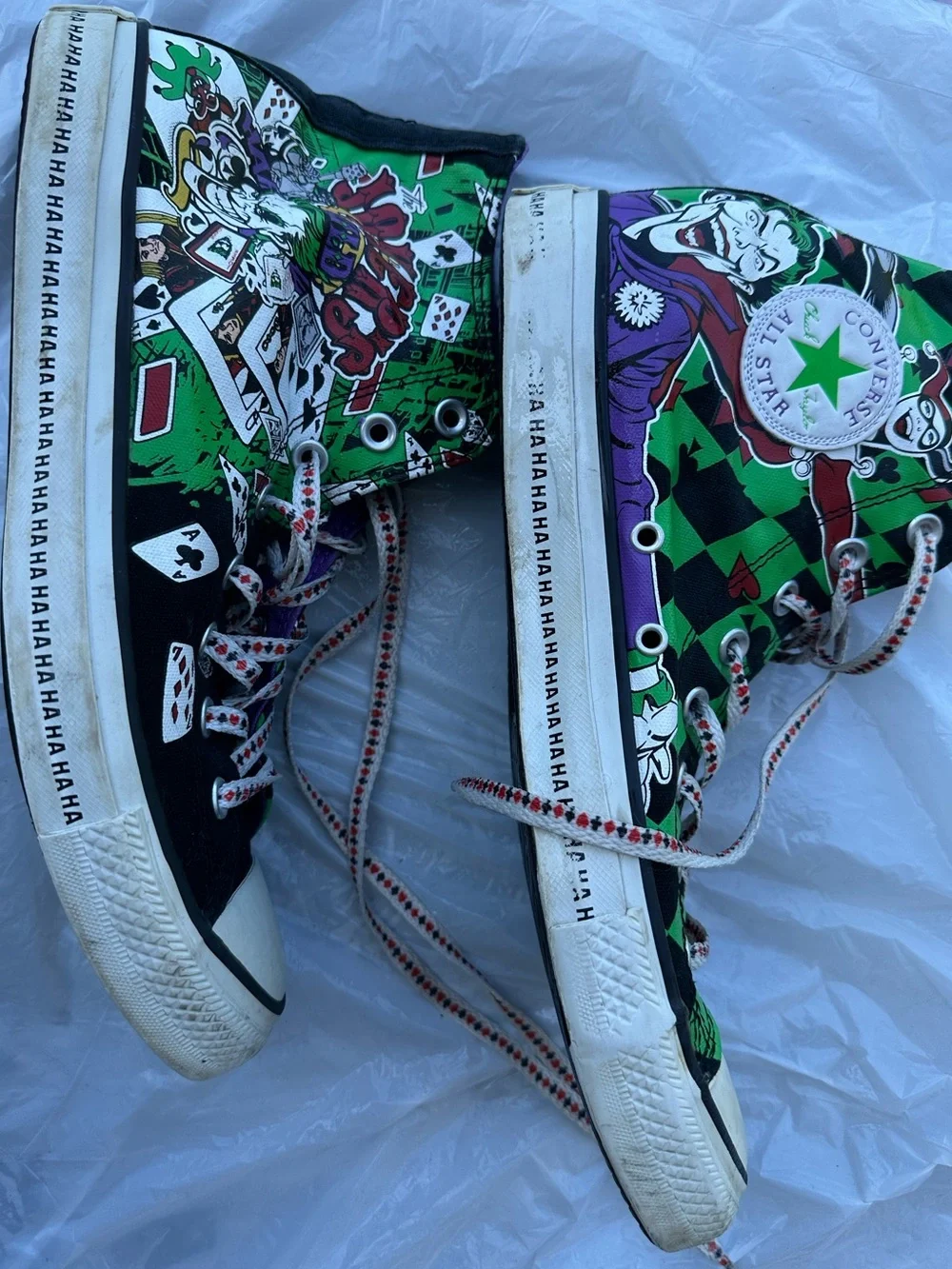 Converse The Joker & Harley Quinn
